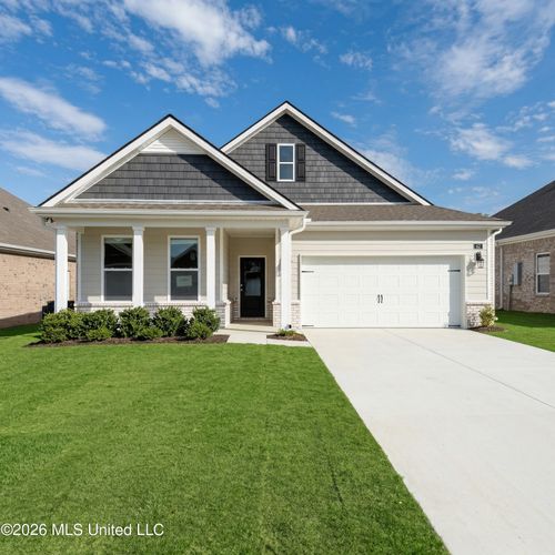 62 Powell Pl, Byhalia, MS, 38611-7891 | Card Image