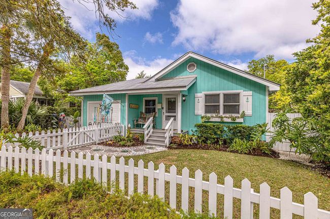 1129 College St, House other with 2 bedrooms, 2 bathrooms and 3 parking in Saint Simons Is GA | Image 37