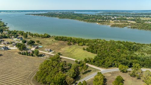 2300 Look Out Ln, Grove, OK, 74344-4322 | Card Image