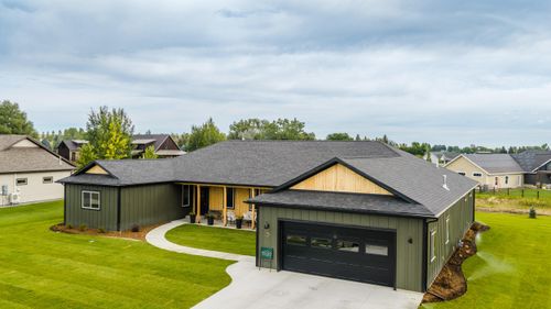 3 Thunderbird Dr, Sheridan, WY, 82801-8936 | Card Image