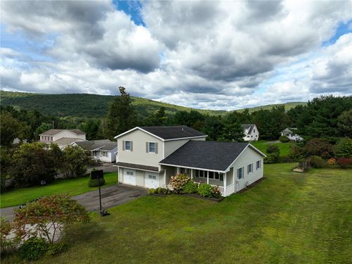 112 Central Dr, Oneonta, NY, 13820-3628 | Card Image
