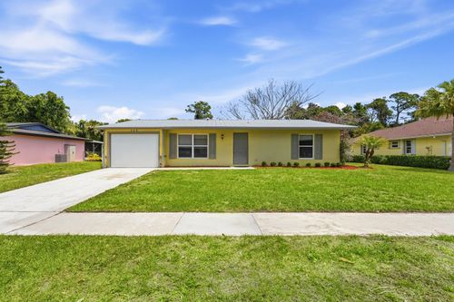 445 Ne Armory Cir, Port St Lucie, FL, 34983-1738 | Card Image