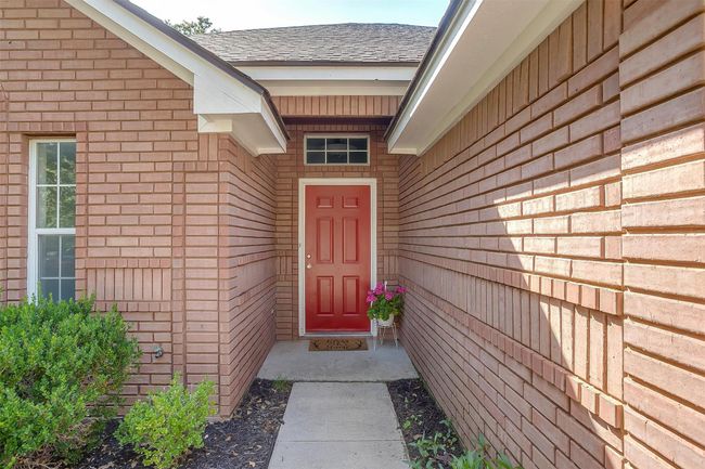 692 High Crest Dr, House other with 3 bedrooms, 2 bathrooms and null parking in Azle TX | Image 7