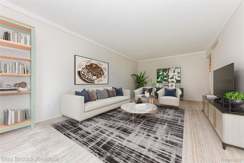 183-731 E Fox Hills Dr, Bloomfield Hills, MI, 48304-1307 | Card Image
