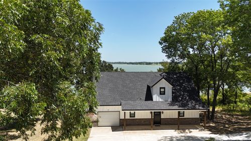429 Meandering Way, Corsicana, TX, 75109-0796 | Card Image