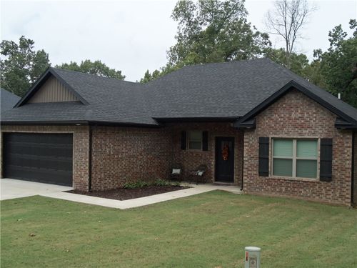18 Lochgilphead Ln, Bella Vista, AR, 72715-2917 | Card Image