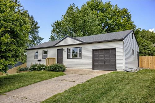 16008 E 32nd St S, Independence, MO, 64055-2729 | Card Image