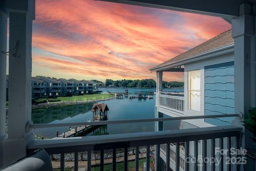 18-1018 Southwest Dr, Davidson, NC, 28036-9496 | Card Image