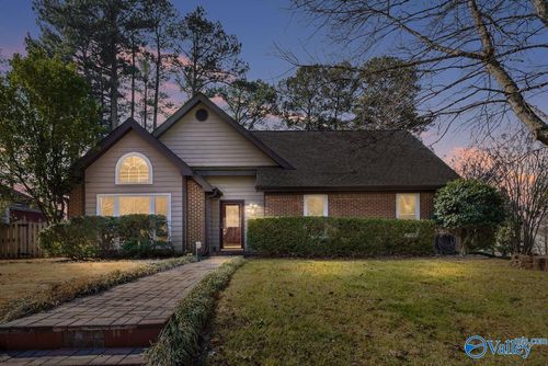 1800 Shellbrook Dr Nw, Huntsville, AL, 35806-3405 | Card Image