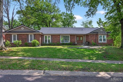 6632 Blossom View Dr, Florissant, MO, 63033-5010 | Card Image