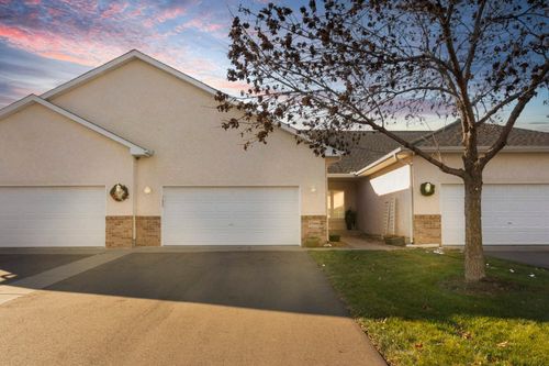 17896 Glasgow Way, Lakeville, MN, 55044-4721 | Card Image