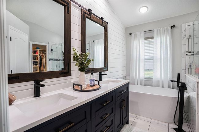 11106 Bridgecreek Dr, House other with 3 bedrooms, 2 bathrooms and null parking in Riverview FL | Image 18