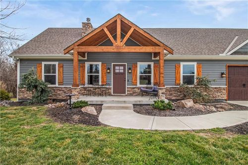 2107 S Outer Belt Rd, Oak Grove, MO, 64075-9600 | Card Image