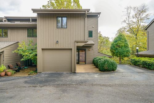 767 Harpeth Trace Dr, Nashville, TN, 37221-3154 | Card Image