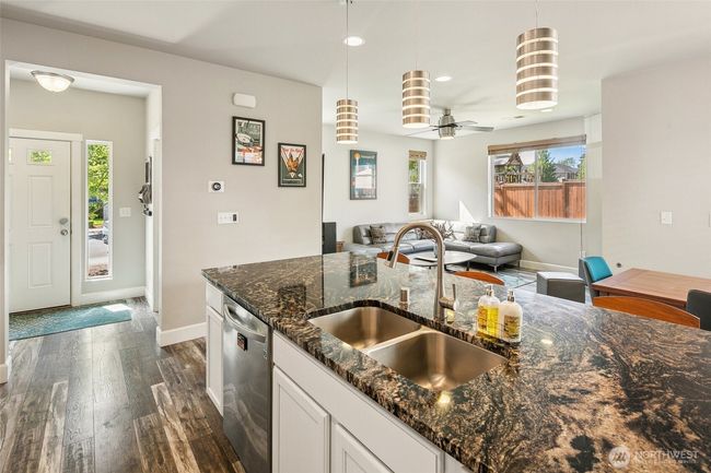 458 Sw 111 Th Pl, House other with 4 bedrooms, 3 bathrooms and 2 parking in Seattle WA | Image 12