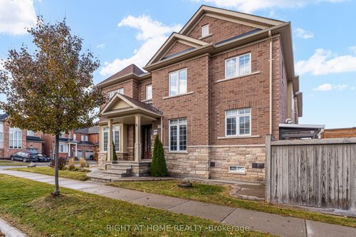 {{alt}} | Card Image