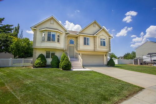 2049 N 700 W, West Bountiful, UT, 84087-1105 | Card Image