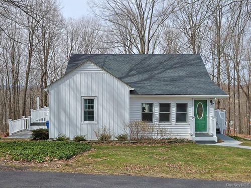 26 Sunrise Hts, Goshen, NY, 10924-2204 | Card Image