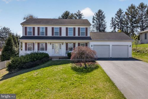212 Sunset Cir, RED LION, PA, 17356-8757 | Card Image