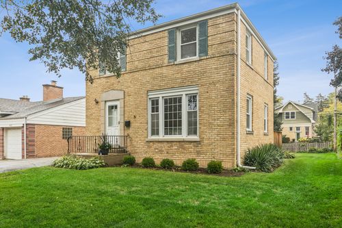 437 S Vail Ave, Arlington Heights, IL, 60005-1847 | Card Image