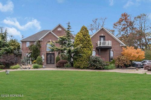 176 Oakland Mills Rd, Manalapan, NJ, 07726-8604 | Card Image