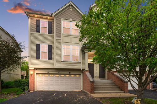 3443 Bradbury Cir, Aurora, IL, 60504-6898 | Card Image
