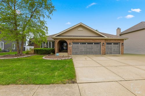 1168 Meadow Path, Manteno, IL, 60950-3740 | Card Image