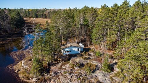 {{alt}} | Card Image