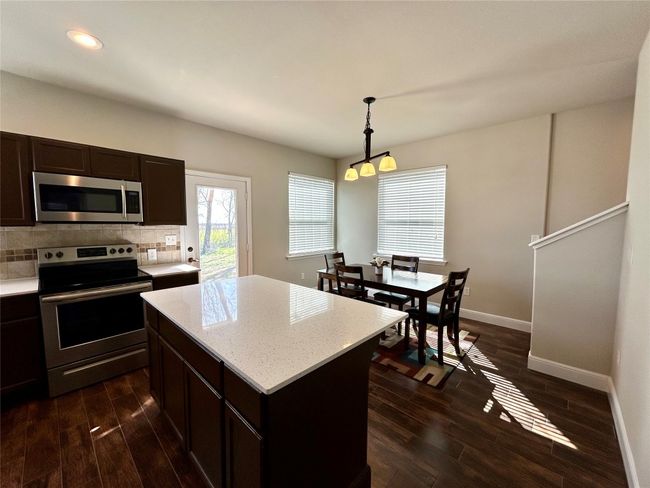 3805 Highway 290 E, House other with 3 bedrooms, 3 bathrooms and 4 parking in Paige TX | Image 10