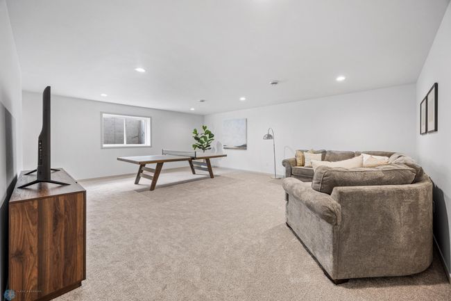 Oversized Creek Lot | Image 34