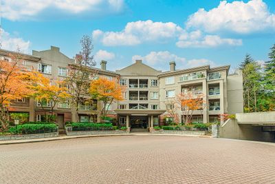 205 - 5683 Hampton Pl, Condo with 1 bedrooms, 1 bathrooms and 2 parking in Vancouver BC | Image 1