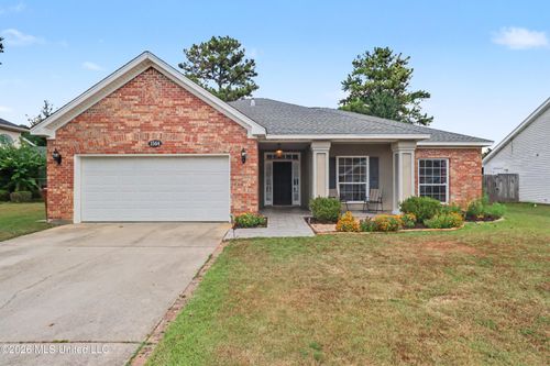 1564 Applewood Ct, Biloxi, MS, 39532-2258 | Card Image