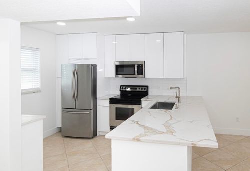 2110-2600 Fiore Way, Delray Beach, FL, 33445-8741 | Card Image