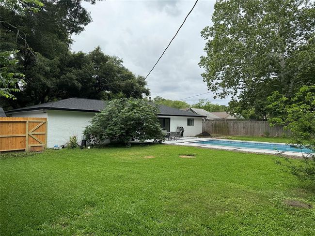 9102 N Allegro St, House other with 2 bedrooms, 2 bathrooms and null parking in Houston TX | Image 18