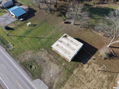 1483 S 1st St, Fairfield, IL, 62837-1874 | Card Image