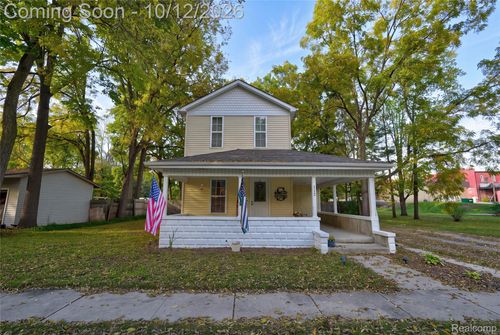 112 Elm St, Vernon, MI, 48476-9115 | Card Image