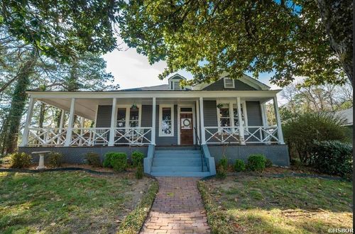 101 Westbrook St, Hot Springs, AR, 71901-2627 | Card Image