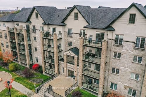 404-40 Ferndale Dr S, Barrie, ON, L4N2L3 | Card Image
