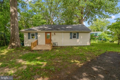 11 Concord Ave, Westville, NJ, 08093-1602 | Card Image