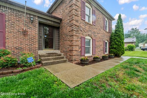 10521 Applecross Way, Louisville, KY, 40223-3401 | Card Image