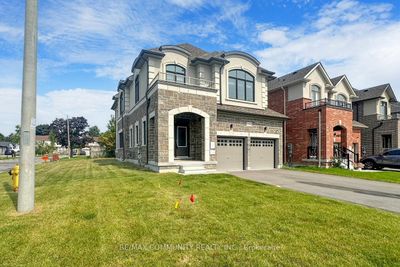 1345 Apollo St, House other with 4 bedrooms, 3 bathrooms and 6 parking in Oshawa ON | Image 2