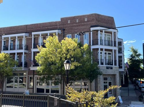 204-277 W Crogan St, Lawrenceville, GA, 30046-4860 | Card Image