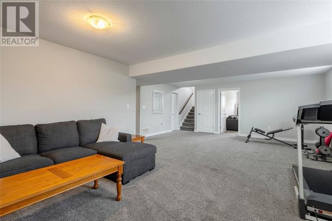 4052 Applewood Dr, House other with 5 bedrooms, 3 bathrooms and null parking in Petrolia ON | Image 33