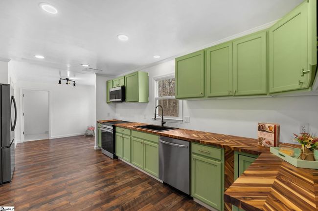 127 Robinwood Ln, House other with 3 bedrooms, 3 bathrooms and 2 parking in Pelzer SC | Image 7