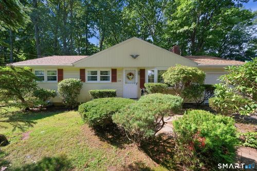 104 Forest Dr, Wethersfield, CT, 06109-1469 | Card Image