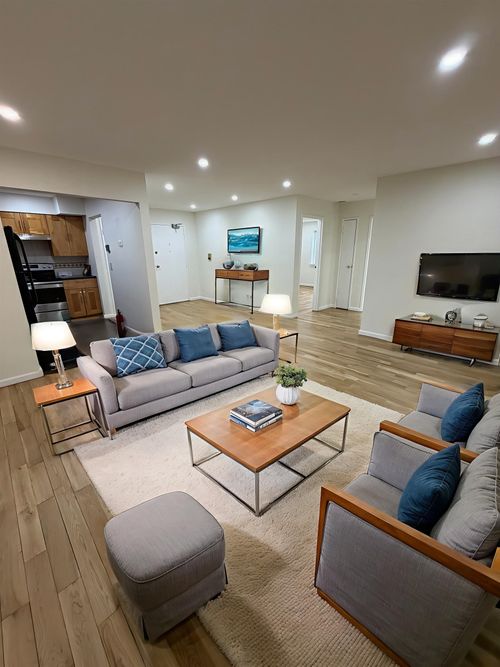 g1-33-37 32nd St, Bayonne, NJ, 07002-3967 | Card Image