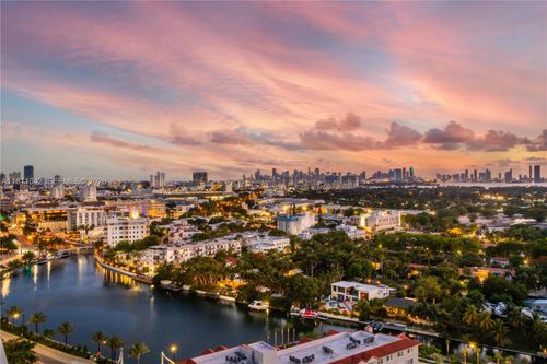 2302-2655 Collins Ave, Miami Beach, FL, 33140-4726 | Card Image