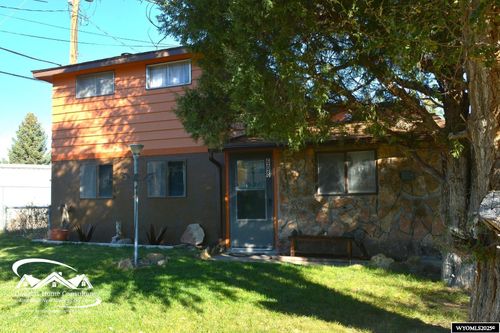 608 Arnold St, Glenrock, WY, 82637-5065 | Card Image