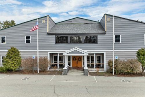 8 Eastern Ave, Barrington, NH, 03825-7285 | Card Image