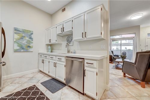 2813-700 Carnegie St, Henderson, NV, 89052-2686 | Card Image